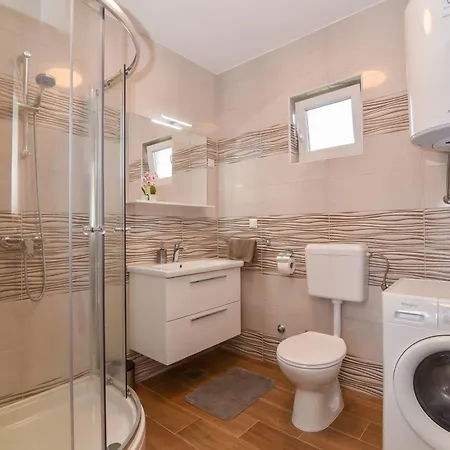 Borna Apartment Sukošan