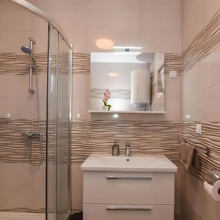 Apartment Borna Sukošan