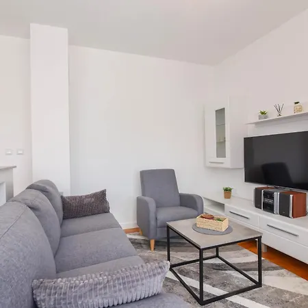 Apartment Borna Sukošan