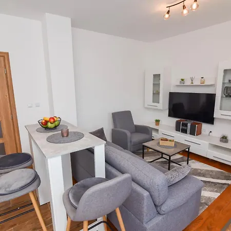 Apartment Borna Sukošan