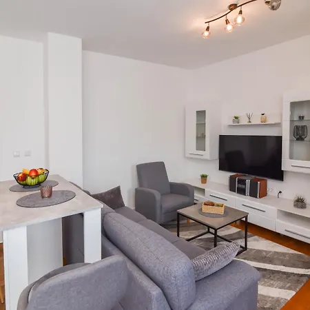 Apartment Borna Sukošan
